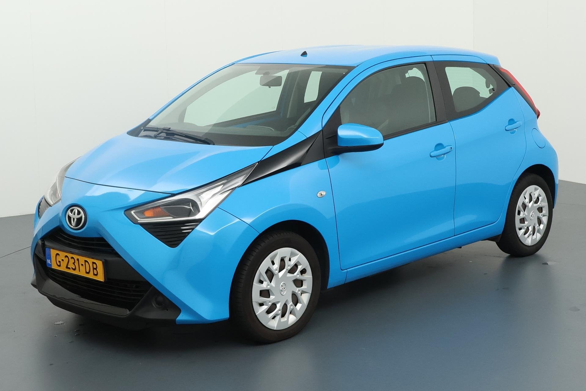 Toyota Aygo 1.0 VVT-i x-play limited Wendbaar stadsflitsertj, Voorwielaandrijving, Stof, Gebruikt, Euro 6