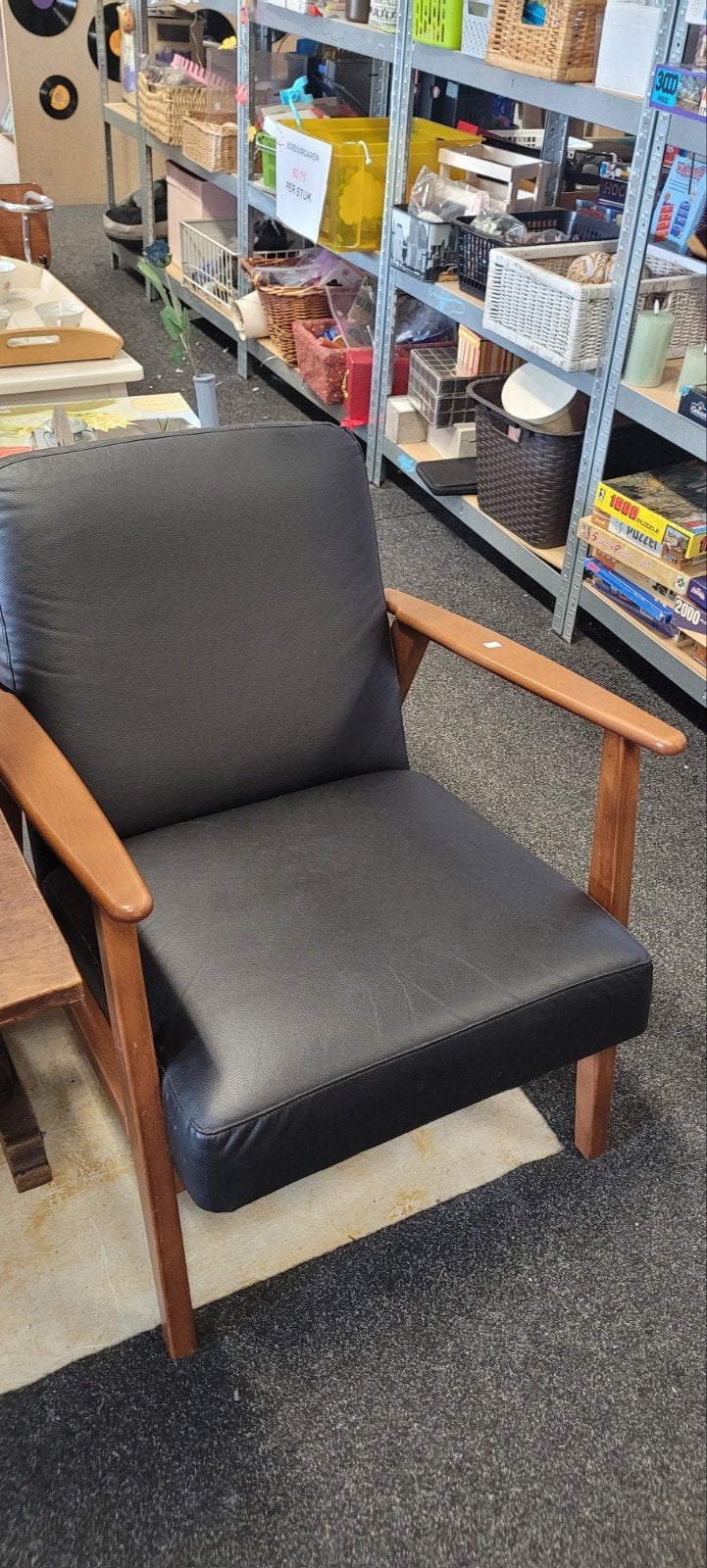IKEA stoel EKENASET, Ophalen, Contact.nl@ikea.com, Gebruikt, Zwart