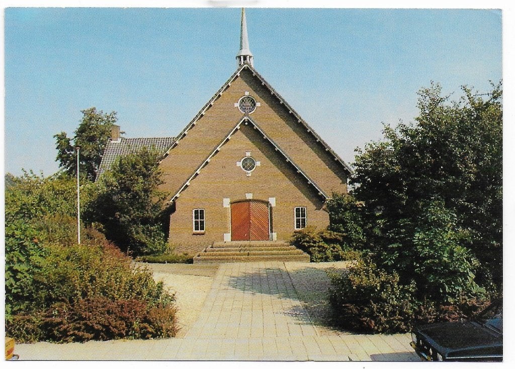 Hardinxveld- Giessendam Herv Kerk Ansichtkaart ( B4916 ), Verzamelen, Ansichtkaarten | Nederland, Ophalen of Verzenden, 1960 tot 1980