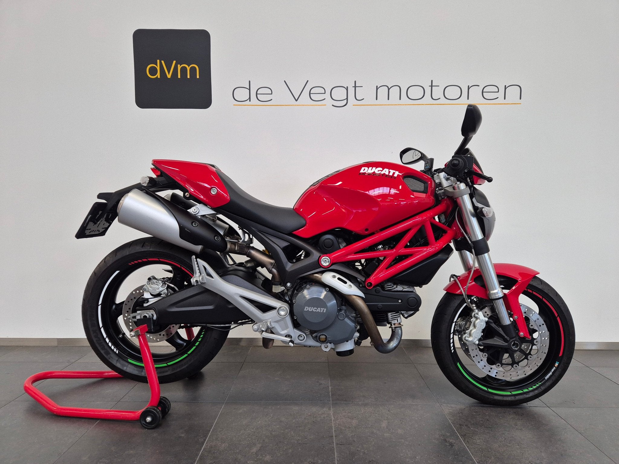 Ducati Monster 696 Monster696 Lage KM Nette Staat!, Motoren, Motoren | Ducati, Handvatverwarming, Bedrijf, Meer dan 35 kW, 696 cc