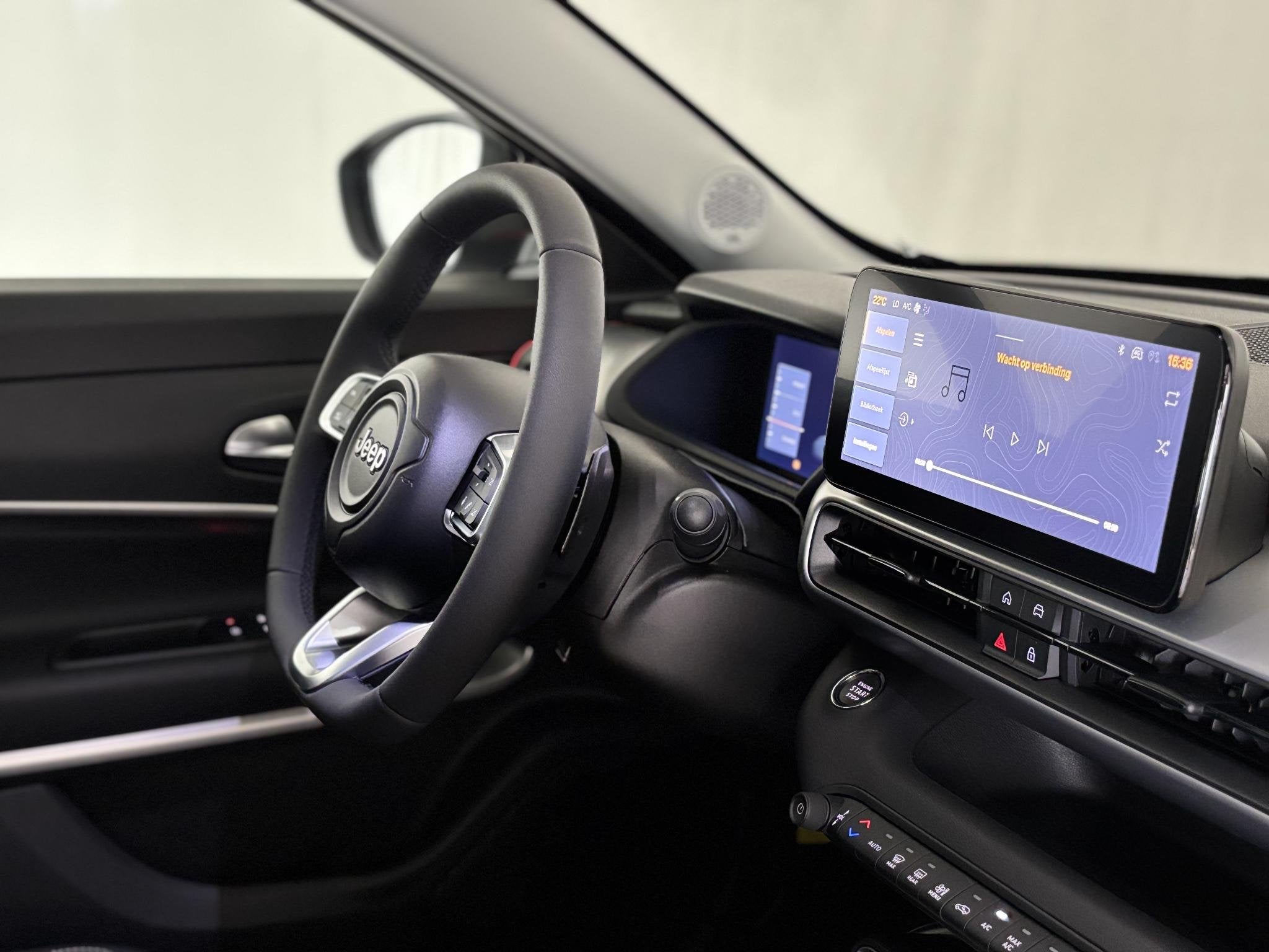 Jeep Avenger 1.2 e-Hybrid Summit | Apple/Android | Panoramad, Auto's, Gebruikt, Euro 6, 1199 cc, Origineel Nederlands