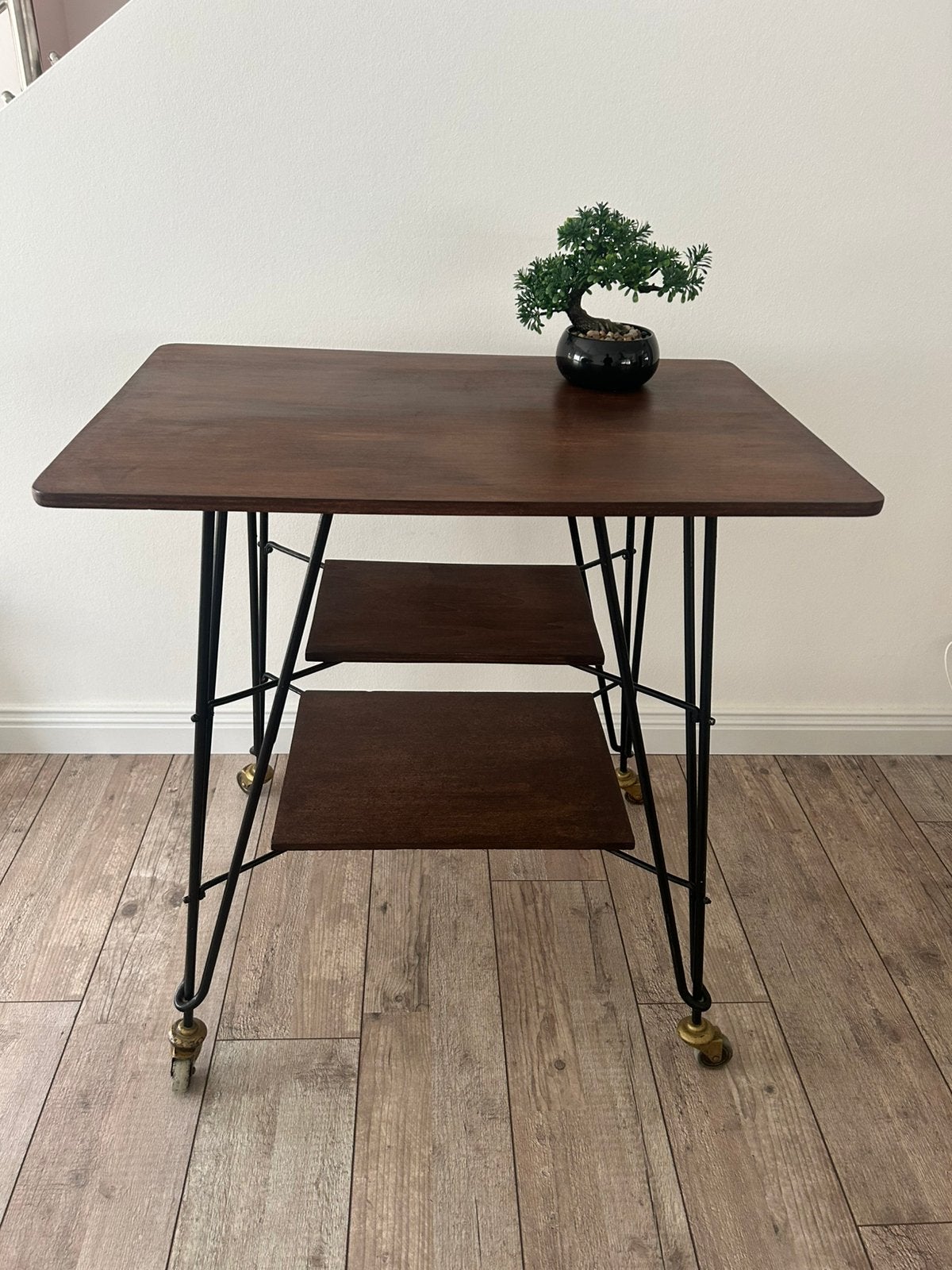 Vintage bijzettafel jaren ‘ 60, 50 tot 100 cm, Ophalen of Verzenden, Zo goed als nieuw, 25 tot 50 cm