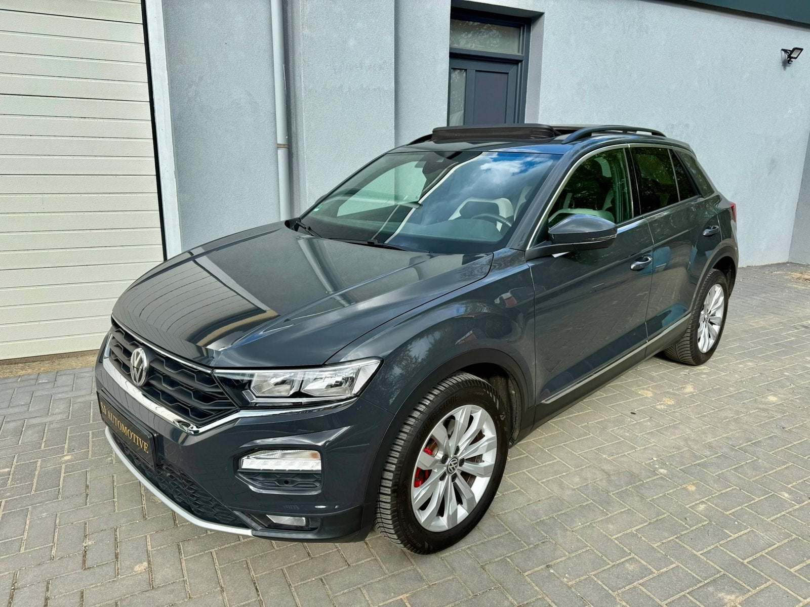 Volkswagen T-Roc 1.5 TSI 150pk * Sport * Pano * Weinig KM, Auto's, Volkswagen, Voorwielaandrijving, 1498 cc, Bedrijf, Handgeschakeld