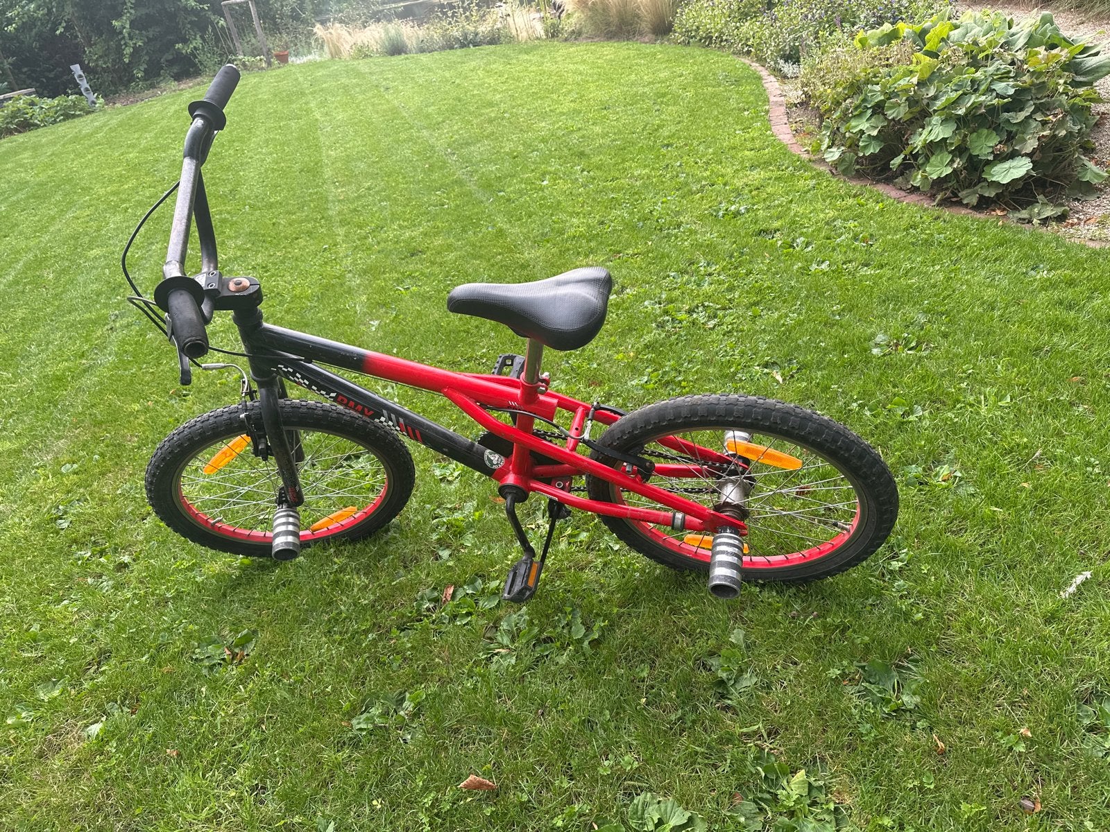 Sparta Dirty Devil BMX - Gebruikt, 20 inch, Ophalen, Staal, Velgrem, Voetsteunen