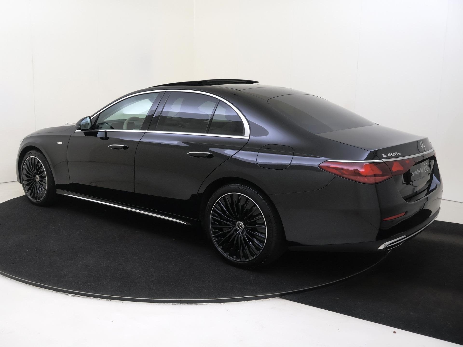 Mercedes-Benz E-klasse 400 e 4MATIC Exclusive Line / Panoram, Auto's, Mercedes-Benz, Automaat, Gebruikt, 4 cilinders, 252 pk