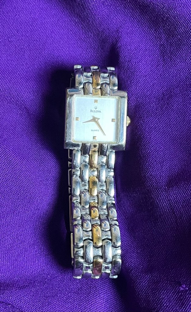 Vintage Bulova Dameshorloge – Two-Tone 'Tank' Model (Swiss), Overige materialen, Gebruikt, Polshorloge, Overige materialen