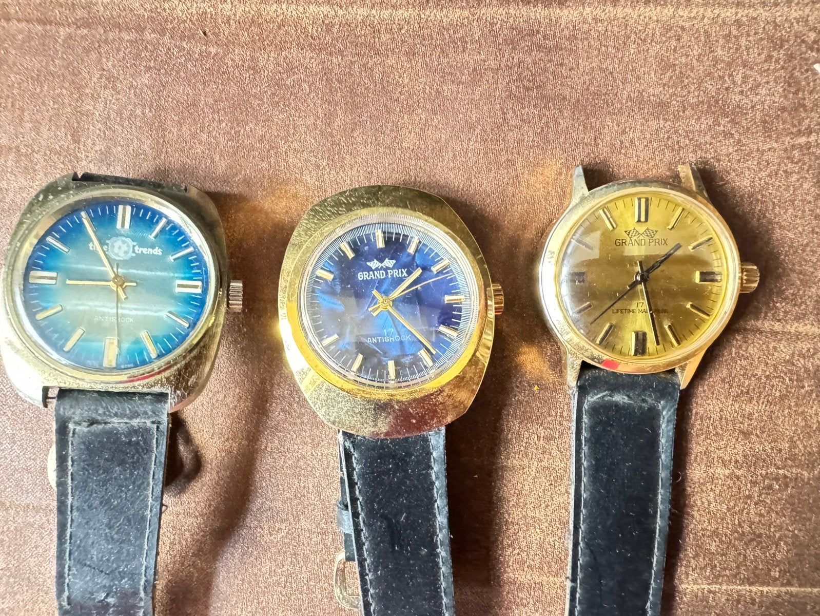 3x Vintage Herenhorloges - Prisma, Grand Prix - Werkend, Ophalen of Verzenden, Overige materialen