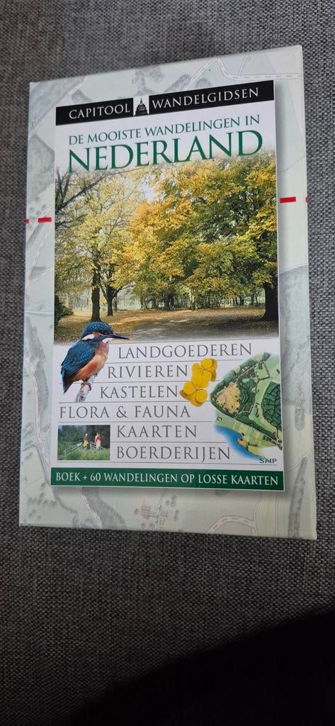 Capitool Wandelgidsen: Mooiste Wandelingen in Nederland, Boeken, Reisgidsen, Ophalen of Verzenden