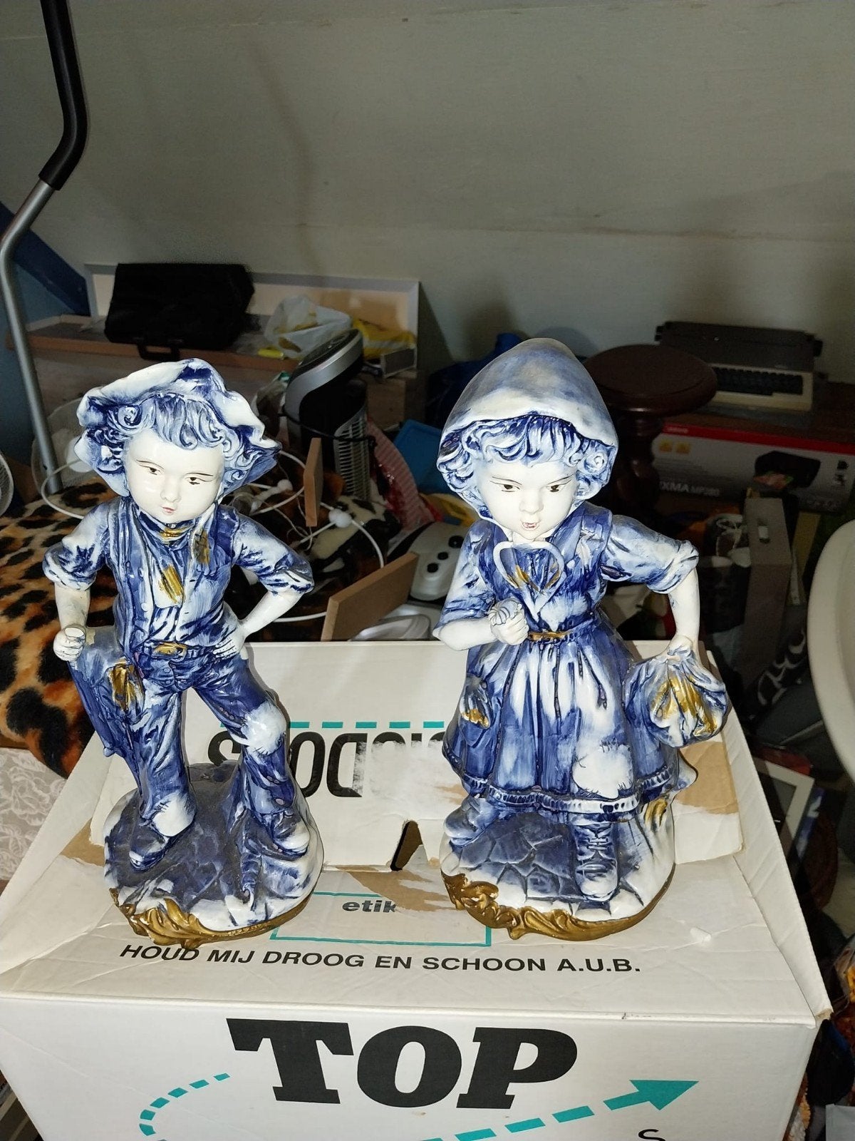 Delfts Blauw Beeldjes: Jongen en Meisje, Verzamelen, Ophalen, Gebruikt, Mens