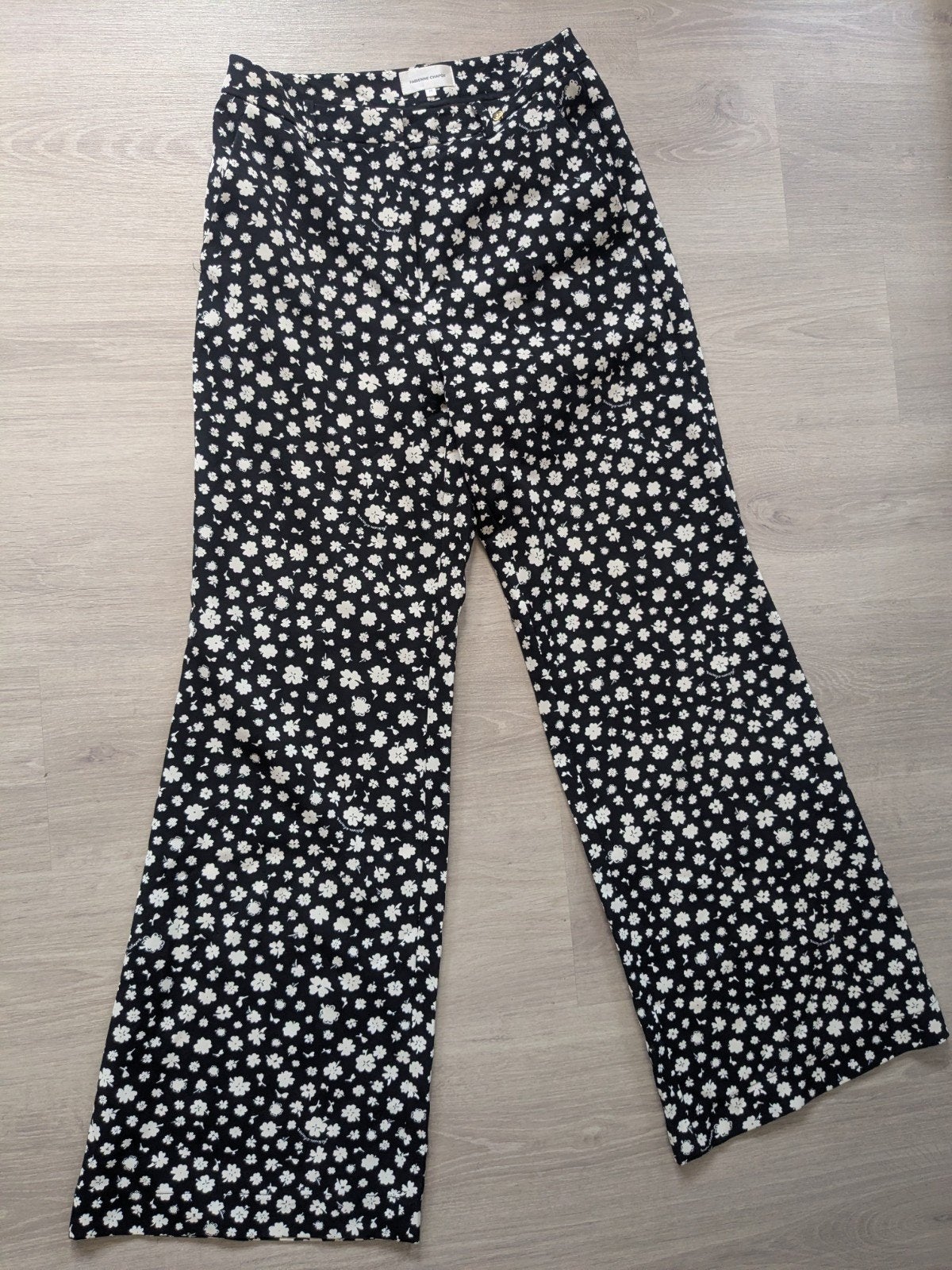 Fabienne Chapot broek met bloemenprint - Maat 38/40 (M), Kleding | Dames, Maat 38/40 (M), Zwart, Ophalen of Verzenden, Zo goed als nieuw