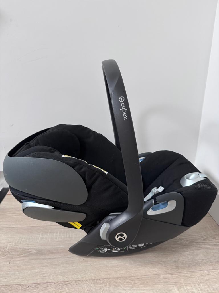 Cybex platinum cloud Z+ + newborn inleg + adapters, Overige merken, Ophalen of Verzenden, Zo goed als nieuw, Isofix
