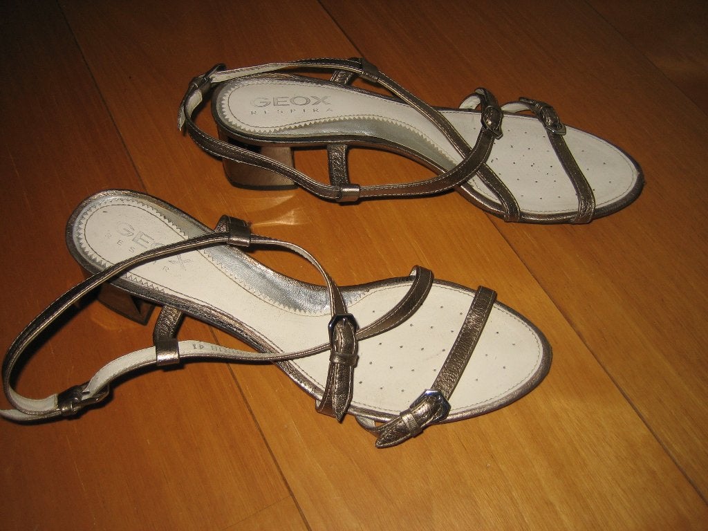 Heerlijk luchtig bronskleurig sandaaltje GEOX 41 Snazzeys, Kleding | Dames, Geox, Bruin, Zo goed als nieuw, Sandalen of Muiltjes