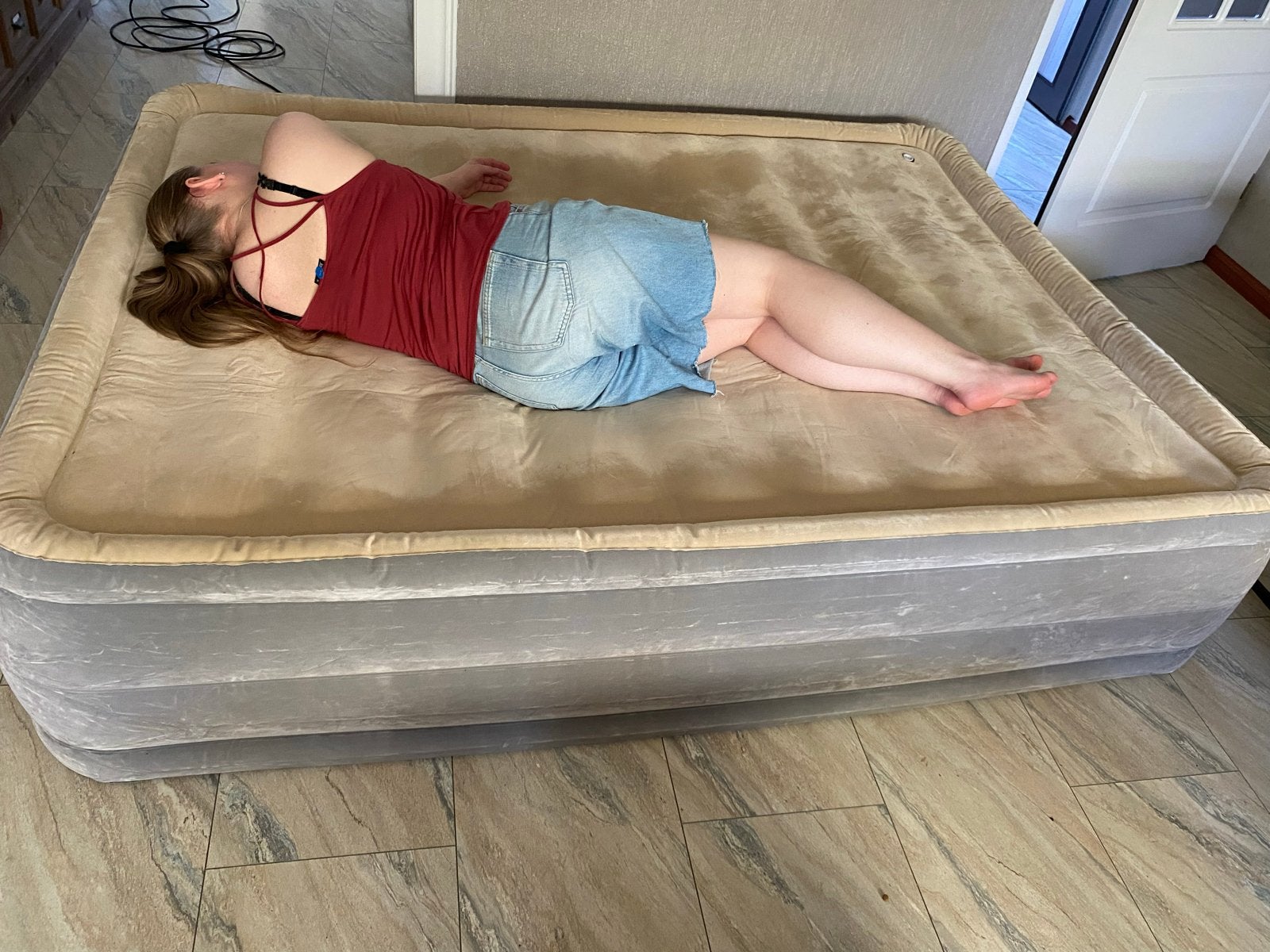 Comfort Quest opblaasbaar tweepersoons luchtbed, Huis en Inrichting, Overige materialen, Tweepersoons, Ophalen of Verzenden, Zo goed als nieuw