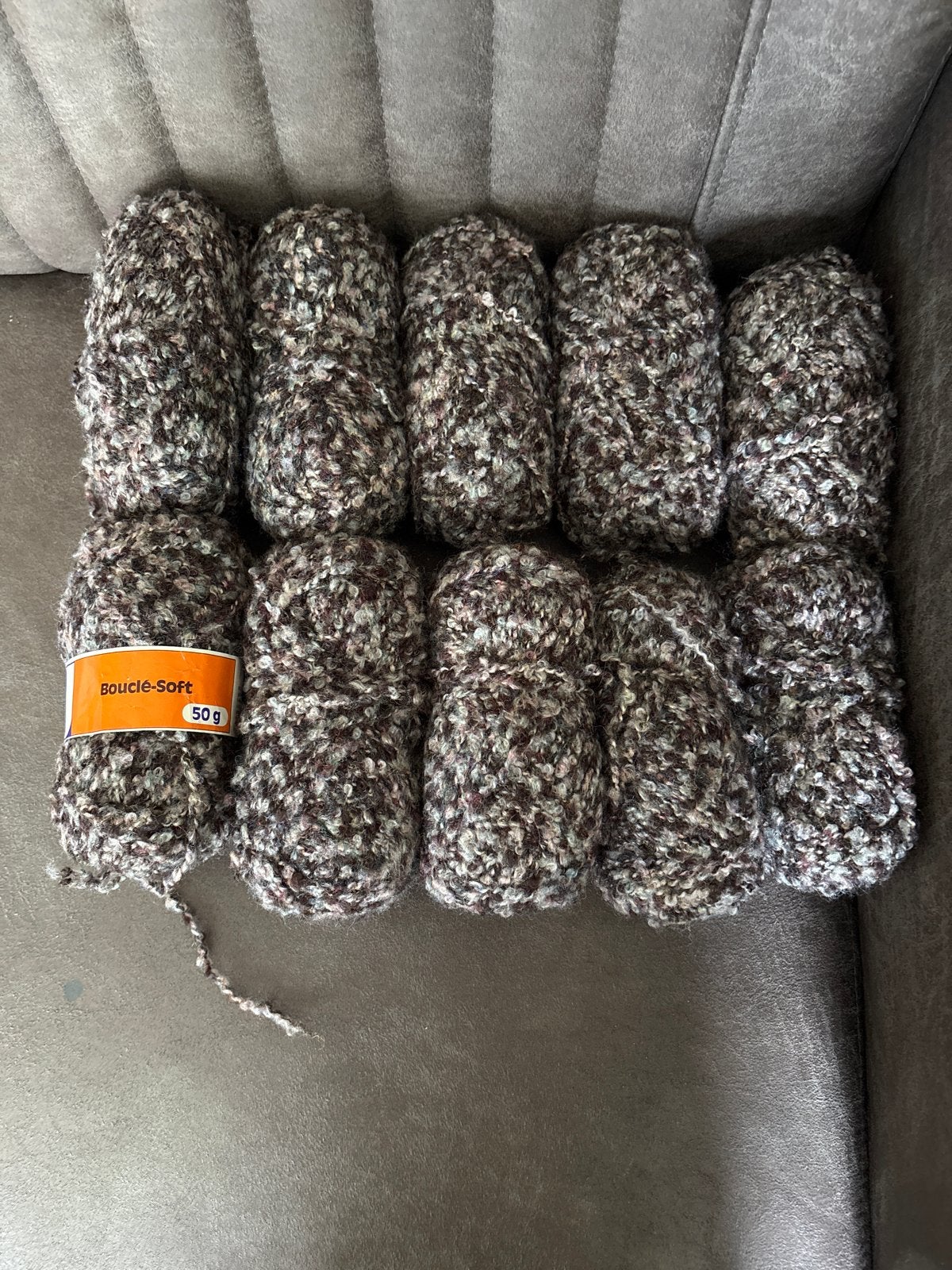 10 bollen Bouclé-Soft garen, 50g per bol, Hobby en Vrije tijd, Breien en Haken, Ophalen of Verzenden, Nieuw, Breien of Haken, Wol of Garen