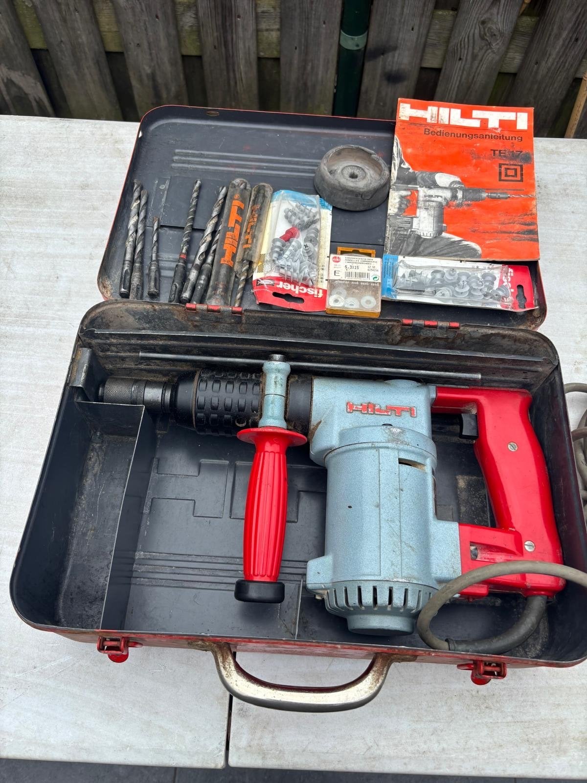 Hilti TE 17 Boorhamer met accessoires en koffer, Boor- en/of Breekhamer, Ophalen of Verzenden, Klopboormechanisme, Gebruikt