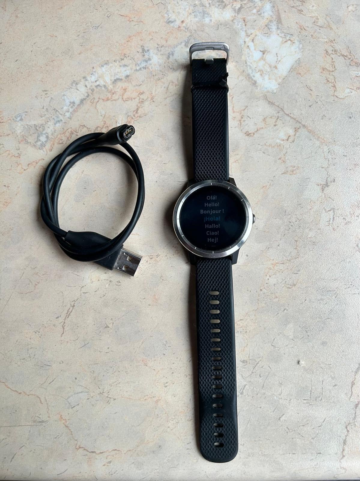 Garmin Vivoactive 3 Sportwatch, Sieraden, Tassen en Uiterlijk, Smartwatches, Ophalen, Zwart, Zo goed als nieuw, Android