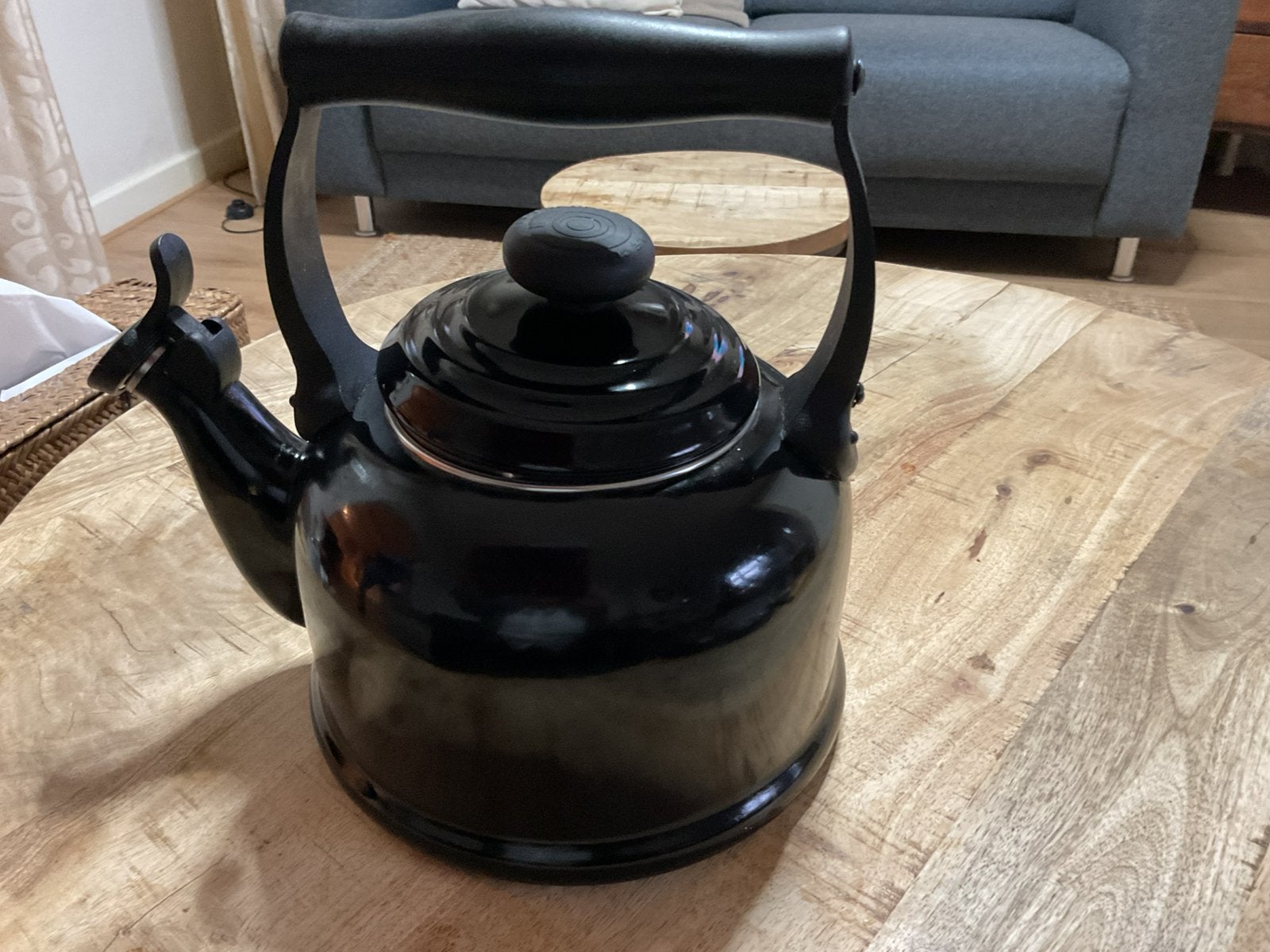 Le creuset fluitketel, Witgoed en Apparatuur, 2 liter of meer, Ophalen, Gebruikt