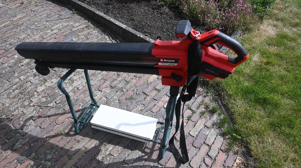 Bladblazer/zuiger op accu, Ophalen, Einhell, Zo goed als nieuw, Accu
