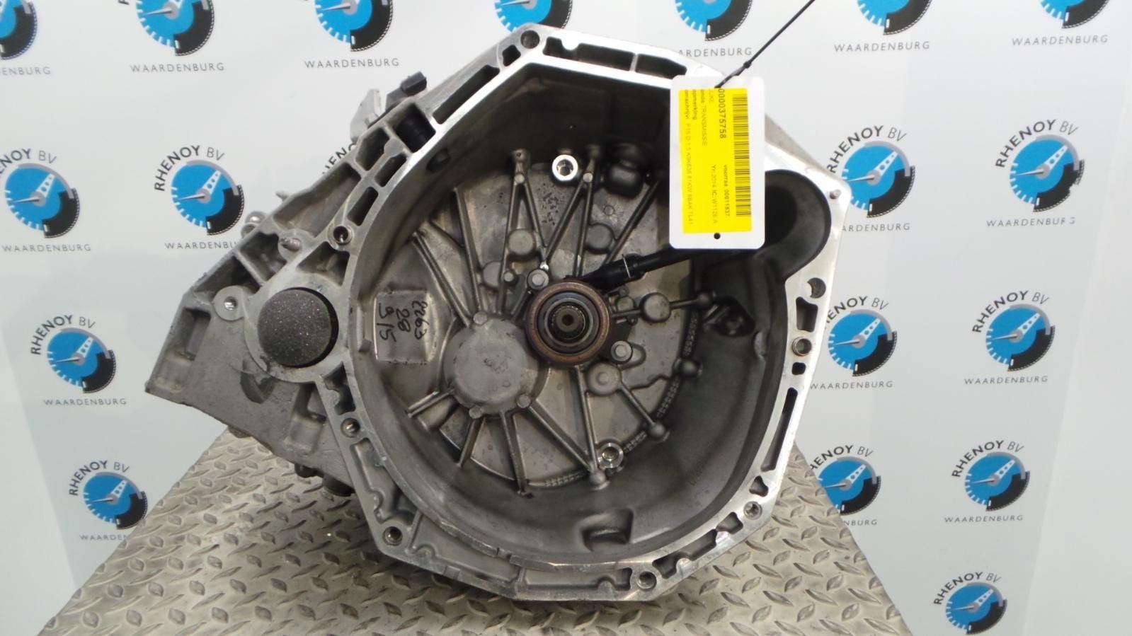 NISSAN JUKE ACENTA TRANSMISSIE / VERSNELLINGSBAK 2014, Ophalen of Verzenden, Gebruikt, Stiba lid