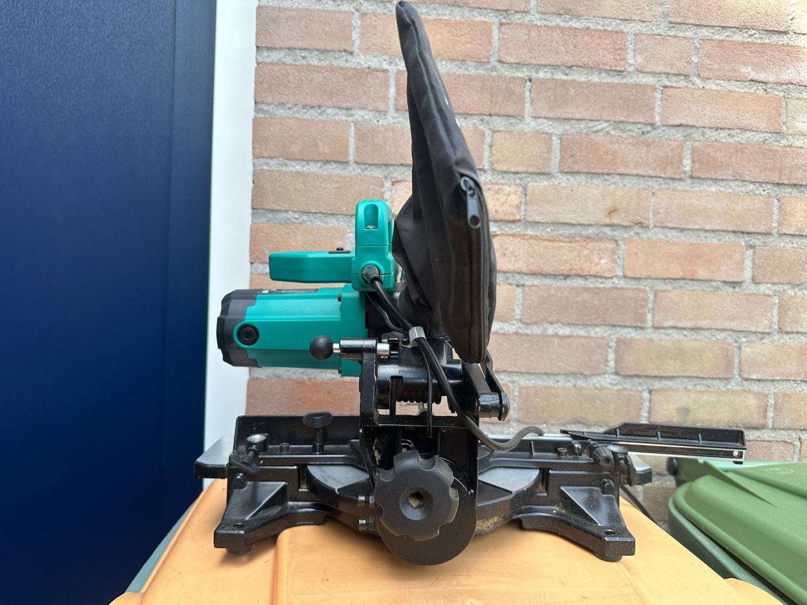 VONROC Afkortzaag MS503AC - Zo goed als nieuw, Doe-het-zelf en Verbouw, Gereedschap | Zaagmachines, Ophalen, Zo goed als nieuw