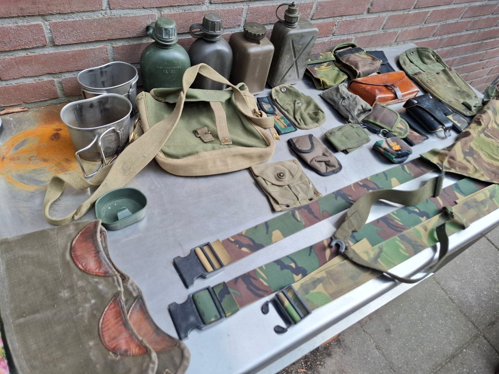 Militaria collectie: tassen, veldflessen, riemen en meer, Ophalen of Verzenden, Overige soorten, Overige gebieden, Overige typen