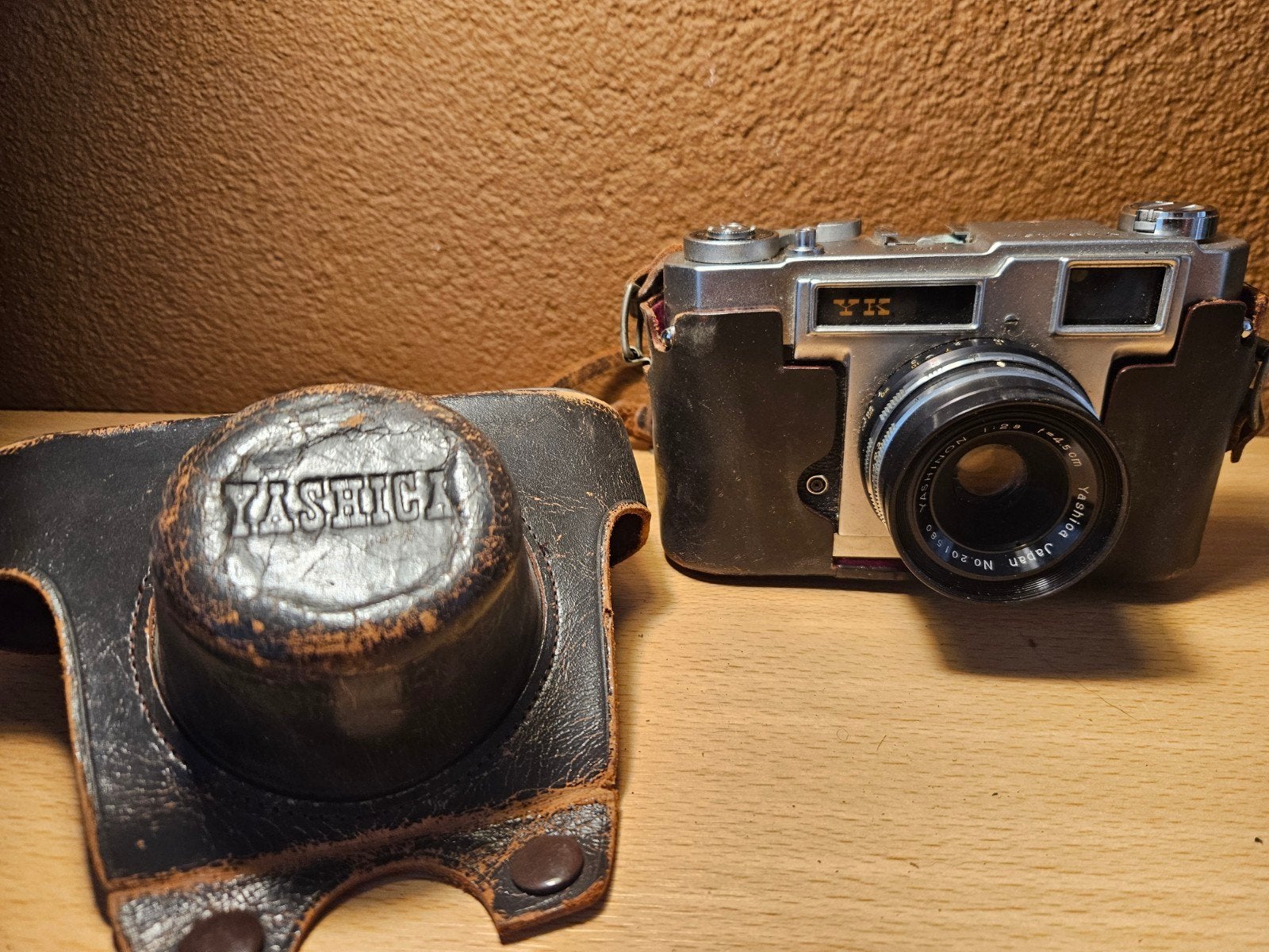 Vintage Yashica YK camera met lederen tas

Tekst samengestel, Ophalen of Verzenden, Gebruikt, Compact, Overige Merken