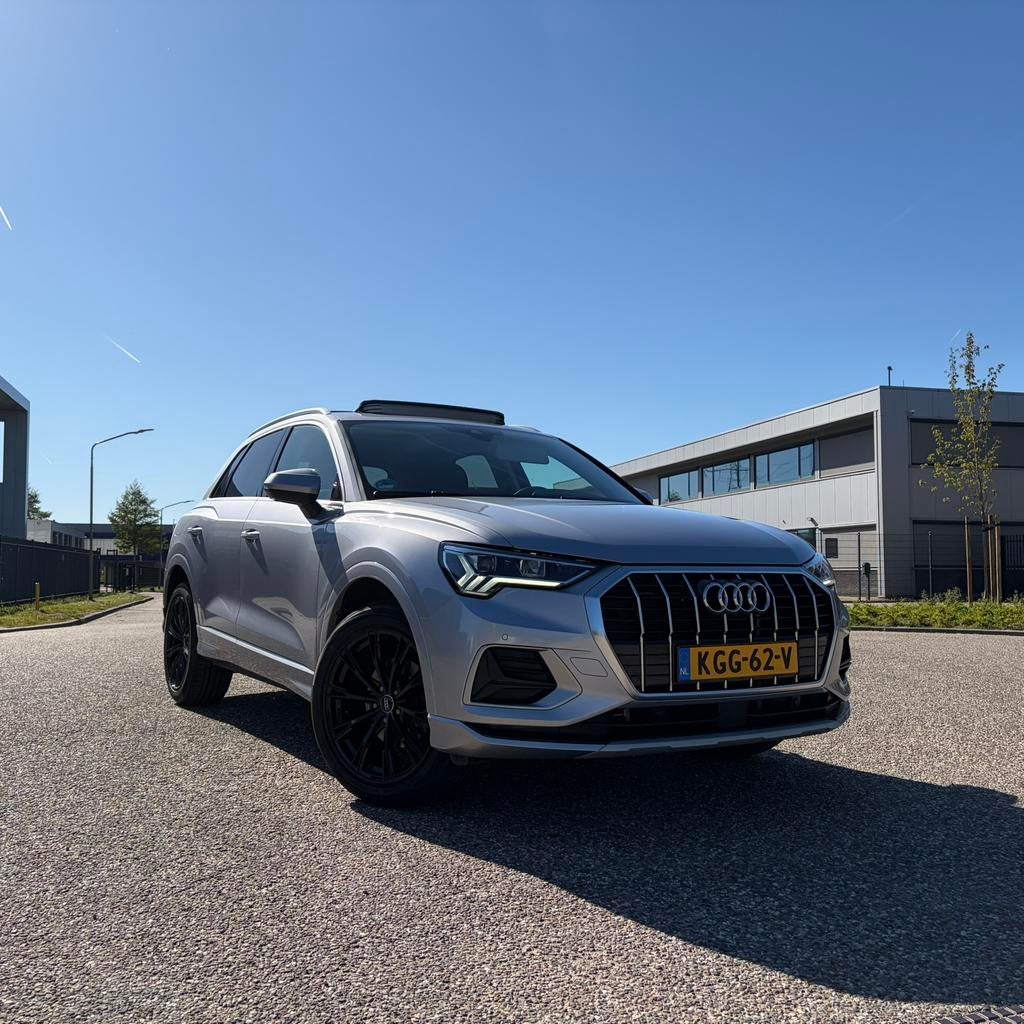 Audi Q3 35 TFSI S Edition 150pk Pano,ACC,LED, Abt Velgen., 15 km/l, 4 cilinders, 750 kg, 5 stoelen