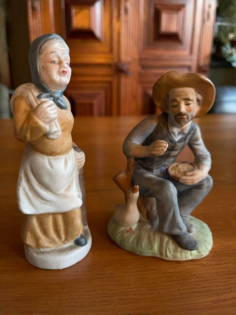 Beeldjes van een boer en boerin, Ophalen of Verzenden, Gebruikt, Mens