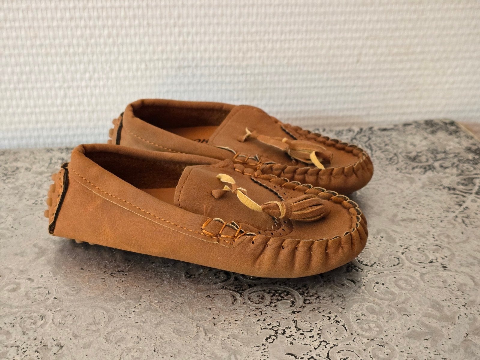 QQ YOHBY Mocassins voor kinderen - Maat 28, Kinderen en Baby's, Jongen of Meisje, Schoenen, Ophalen of Verzenden, Zo goed als nieuw