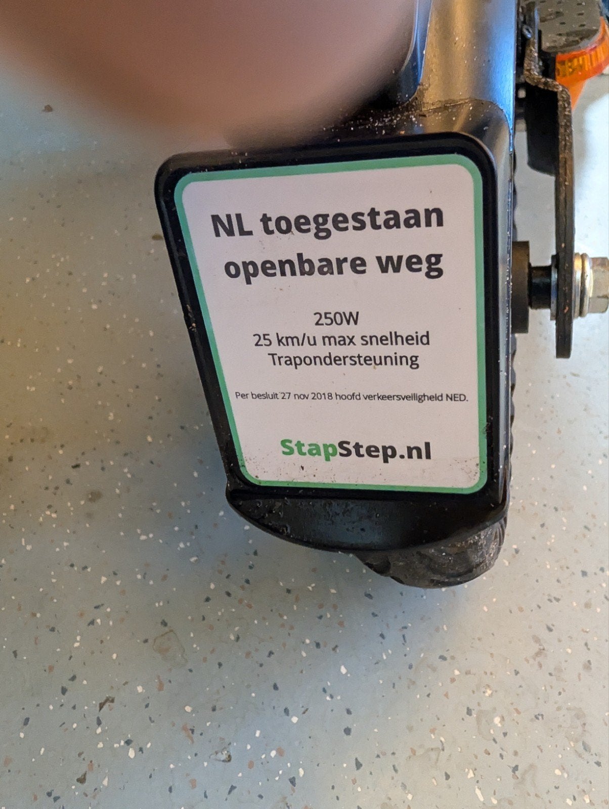 Legale E-step zonder kenteken plicht, stapstep, Ophalen of Verzenden, Zo goed als nieuw, Elektrische step (E-scooter), Stapstep