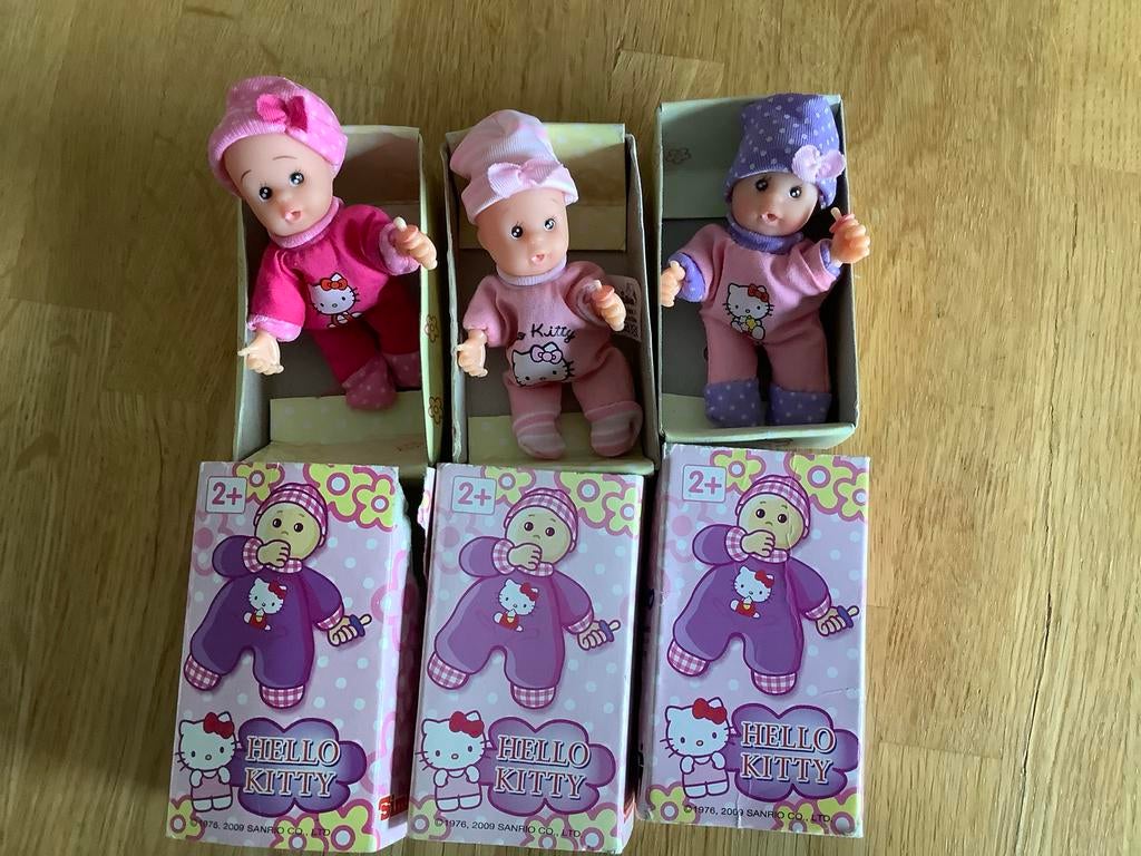 Hello Kitty Babypopjes in doosje - 3 Stuks, Ophalen of Verzenden, Zo goed als nieuw