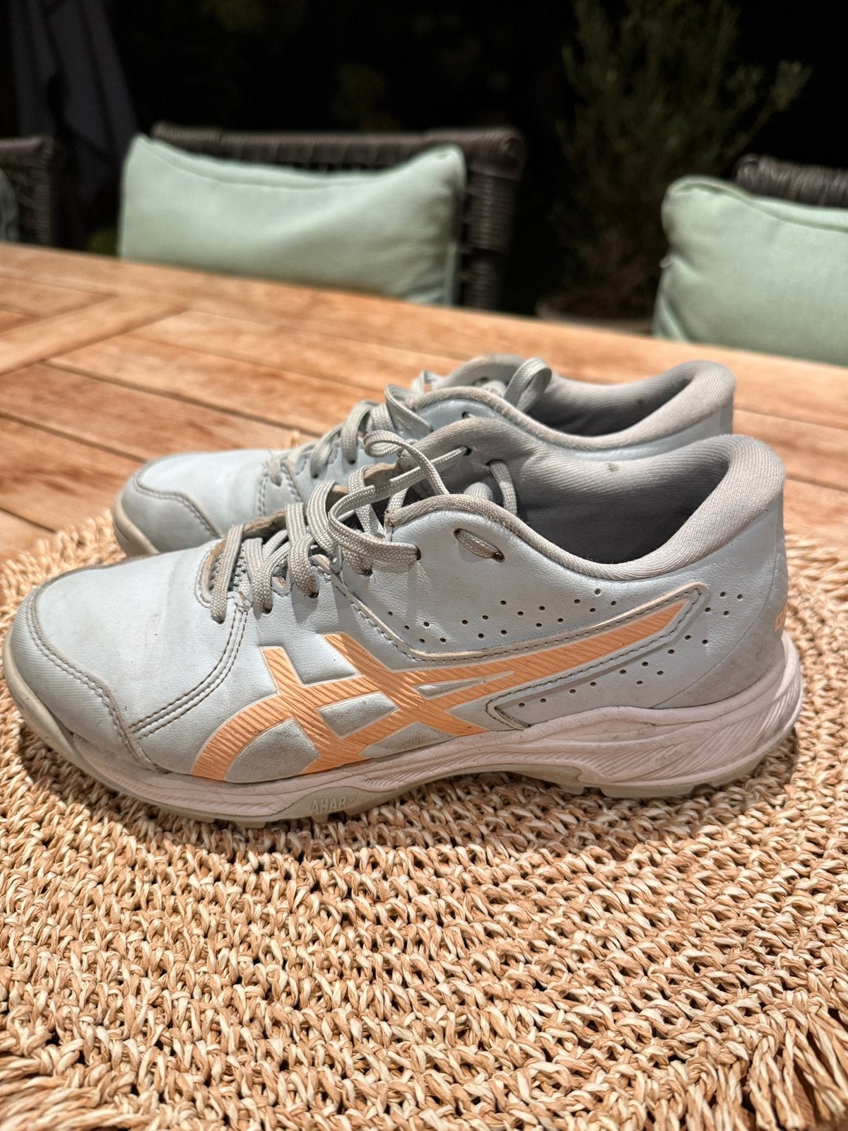 Asics hockeyschoenen maat 37, Sport en Fitness, Ophalen of Verzenden, Gebruikt, Schoenen