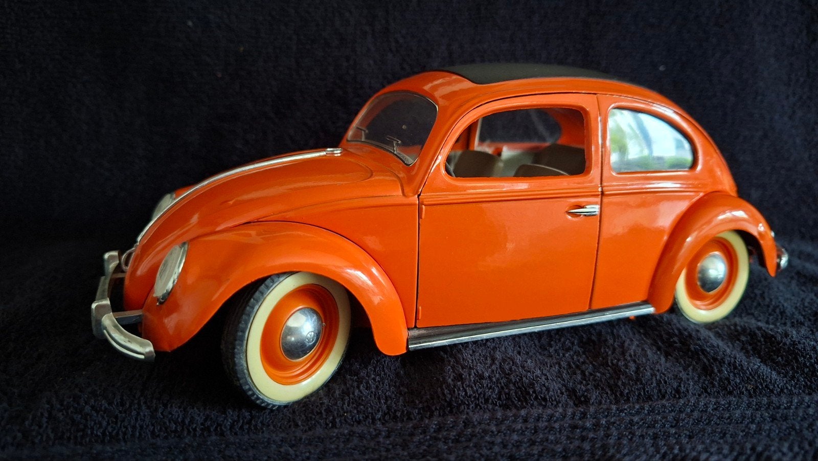 Majorette VW Kever / Coccinelle - Oranje - Schaal 1:17 - Jar, Ophalen of Verzenden, Zo goed als nieuw, Auto