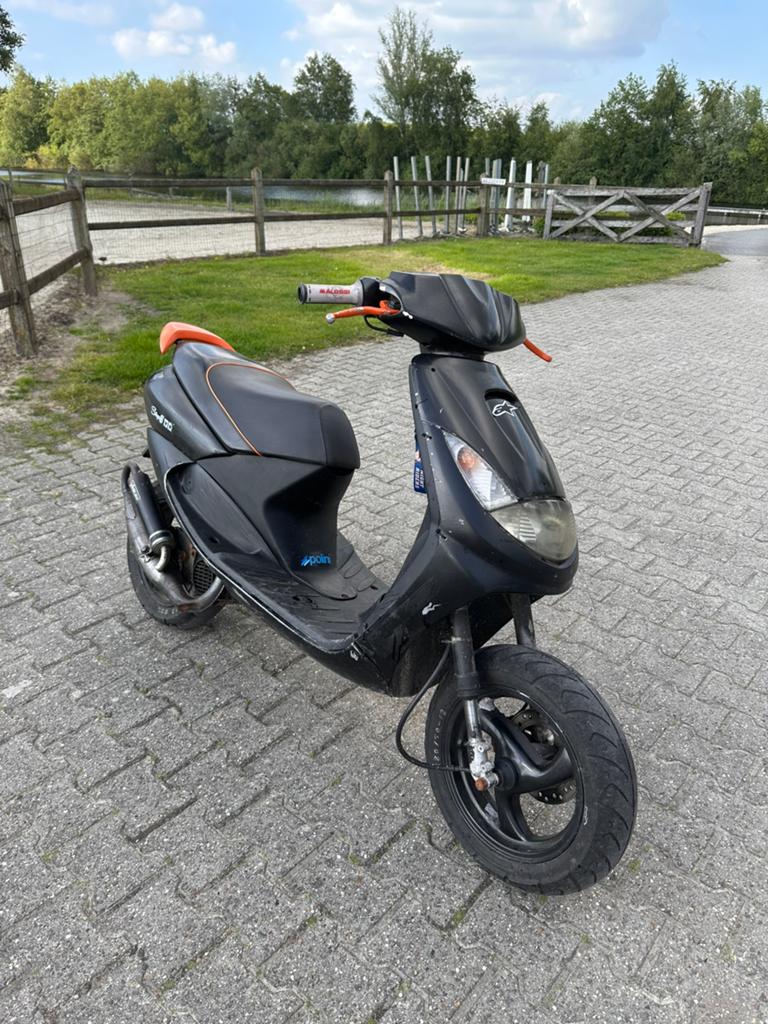 Peugeot Vivasity 70cc geele plaat, Ophalen, Zo goed als nieuw, Benzine, Overige modellen