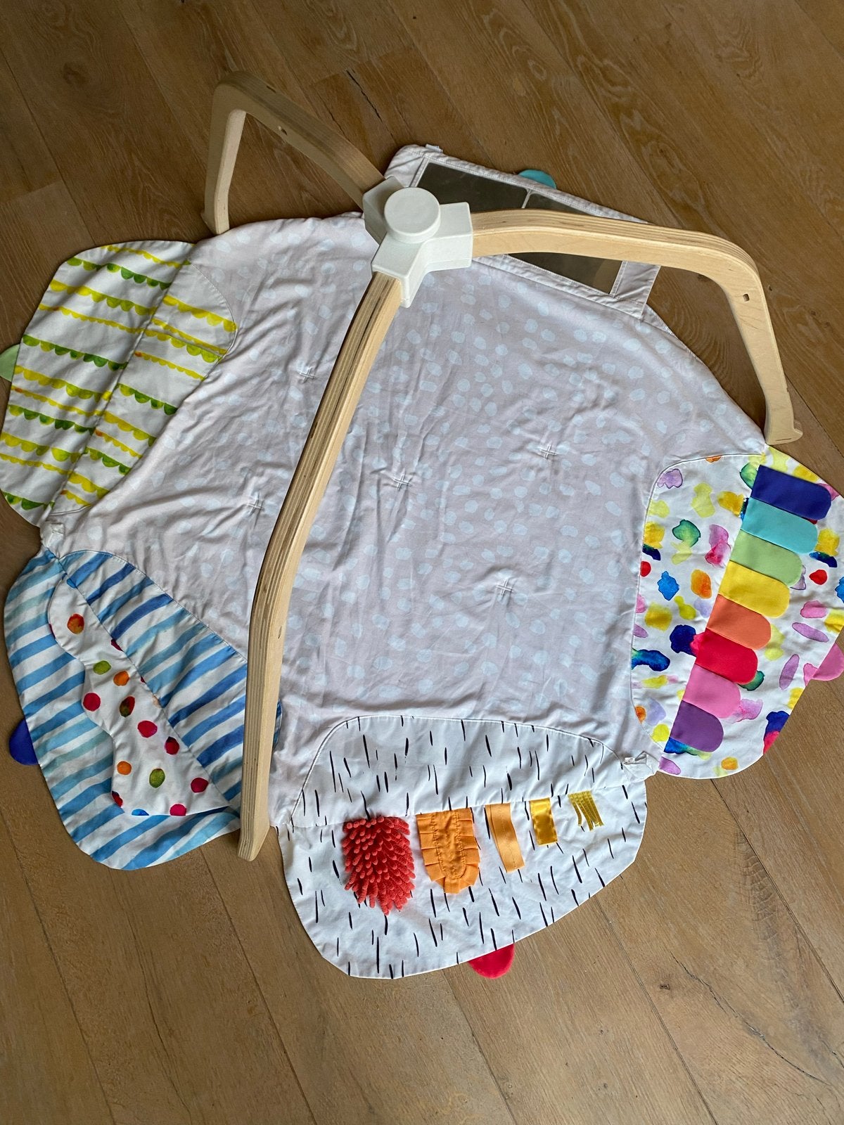 Lovevery Speelkleed met speelboog en kaarten, Ophalen, Gebruikt, Speelkleed