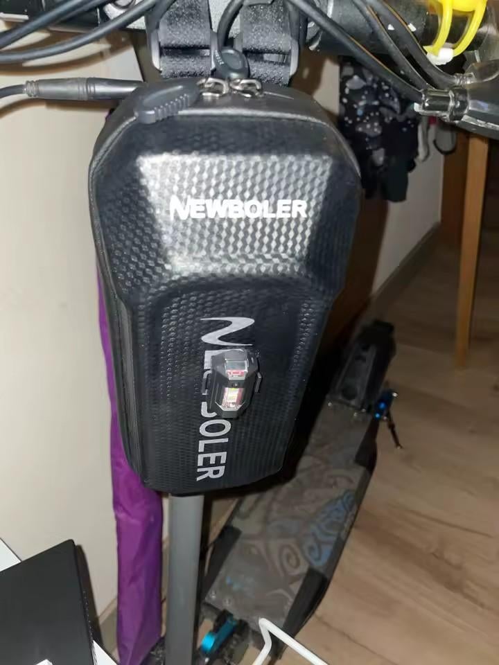 Fietstas met Telefoonhouder & Opbergruimte voor E-bike,, Verzenden