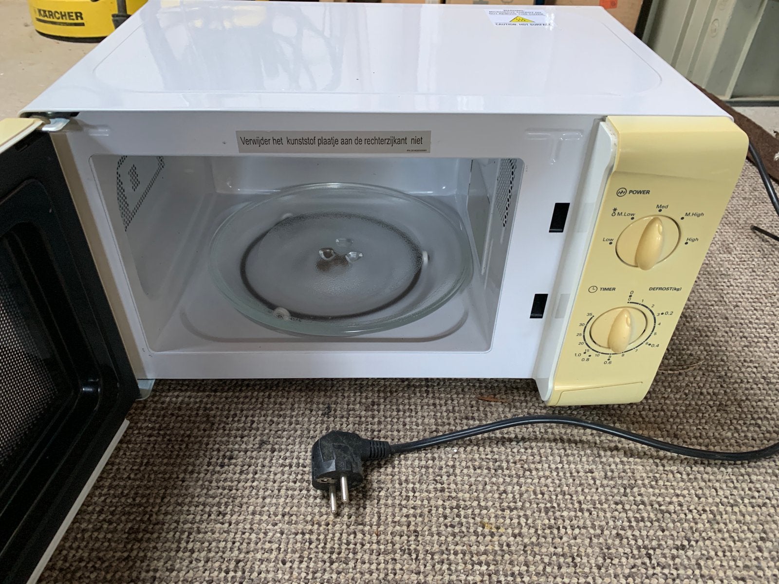 Magnetron kleinmodel 700 watt, Ophalen, Gebruikt, Minder dan 45 cm, Magnetron