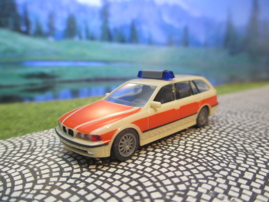 BMW E39 5-Serie Touring - Herpa Notarzt, Ophalen of Verzenden, Zo goed als nieuw, Auto, Herpa