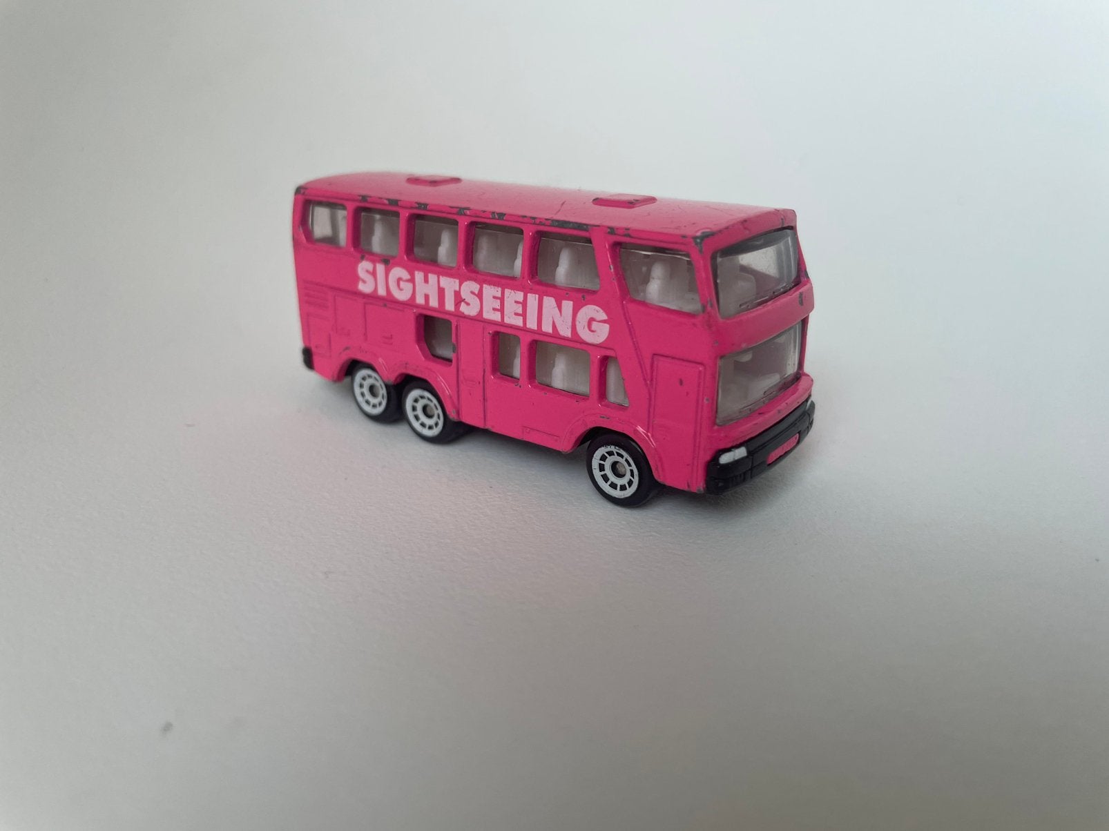 model Sightseeing dubbeldekker bus citybus roze Siku 1/87, Ophalen of Verzenden, Gebruikt, Bus of Vrachtwagen, SIKU
