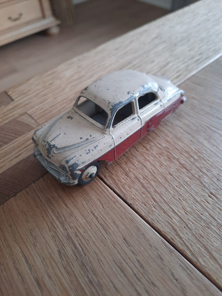 Dinky Toys. Vauxhall Cresta, Ophalen of Verzenden, Gebruikt, Auto, Dinky Toys