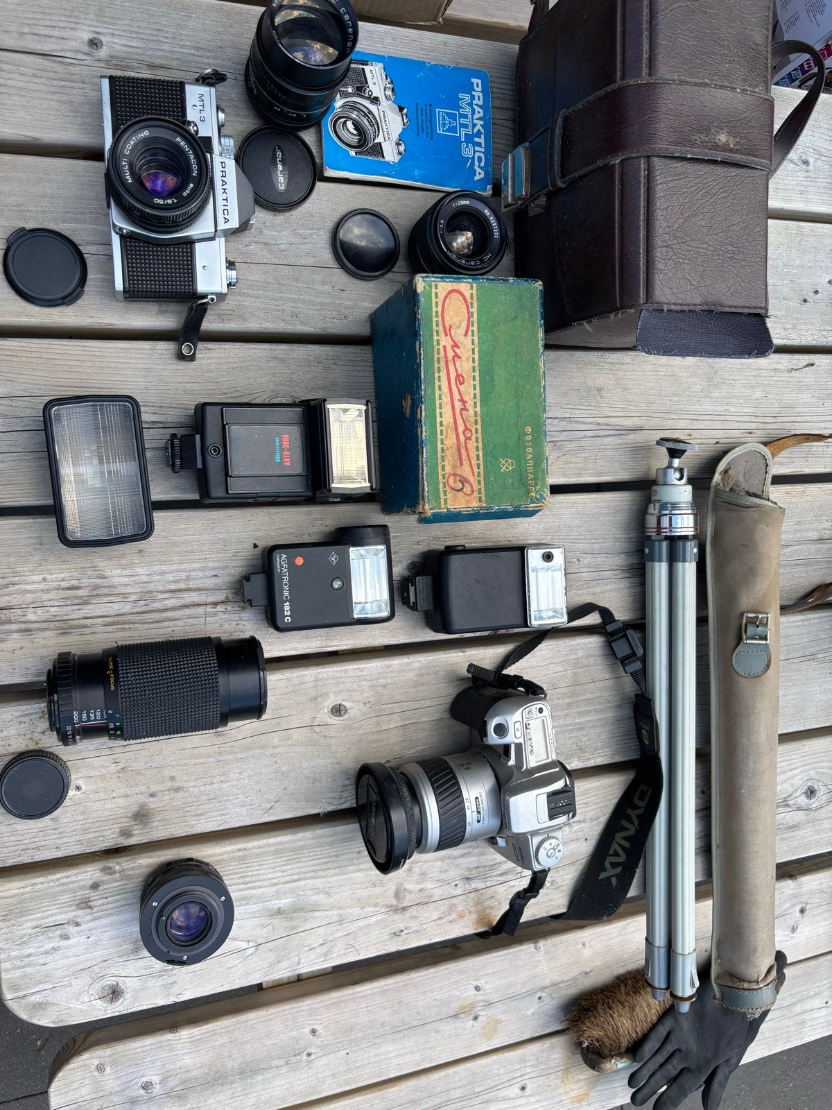 Vintage camera set: Praktica, Minolta, flitsers, lenzen, sta, Ophalen of Verzenden, Gebruikt, Spiegelreflex, Minolta