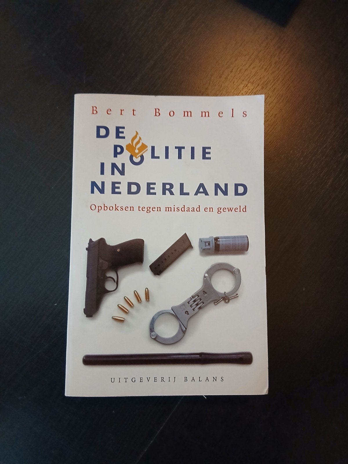 De Politie in Nederland - Bert Bommels, Ophalen of Verzenden, Gelezen, Bert Bommels, Nederland