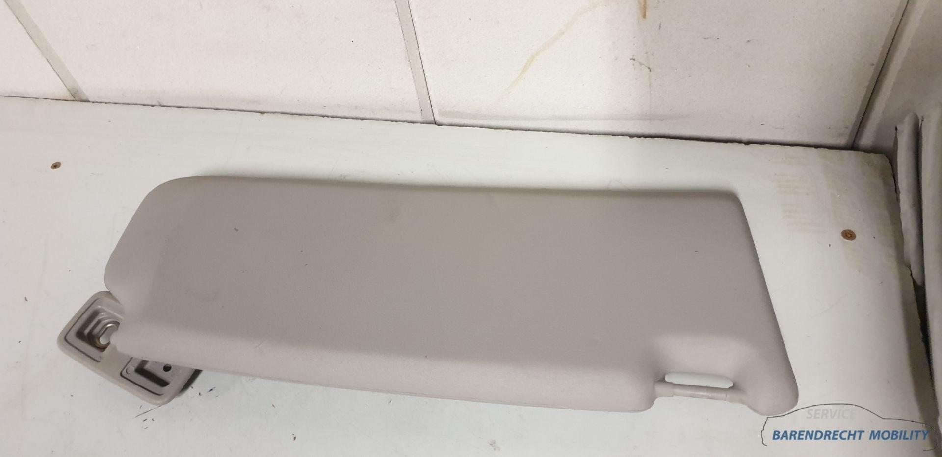 Zonneklep links bestuurderskant Volvo C30 origineel gebruikt, Gebruikt, Gunnar Engellaus vag 8
405 31  Gothenburg, SE, Info@volvocars.com