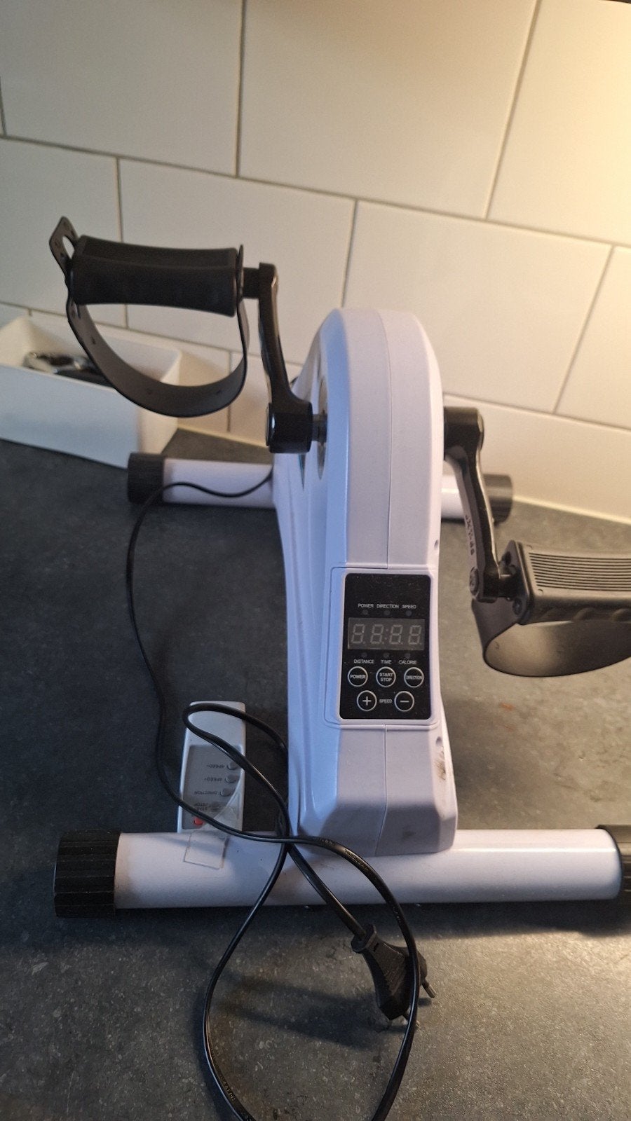 Compacte trapfiets met display - ideaal voor thuis, Gebruikt, Ophalen of Verzenden, Metaal, Hometrainer