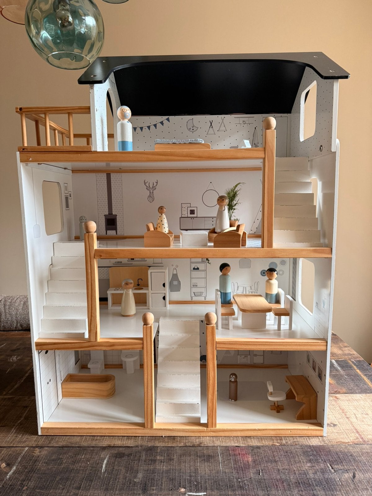 Groot houten poppenhuis (petite amelie), Verzamelen, Poppenhuizen en Toebehoren, Ophalen, Zo goed als nieuw, Poppenhuis