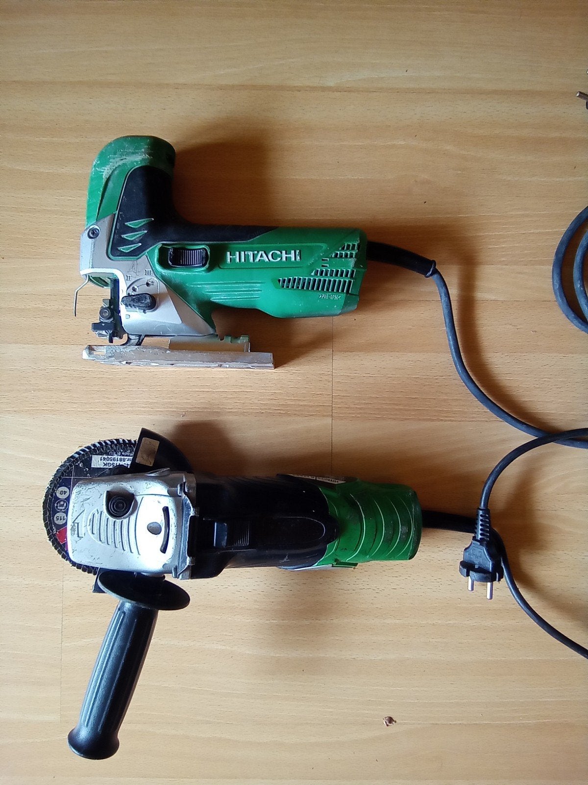 Hitachi, Ophalen, Gebruikt, Haakse handslijpmachine