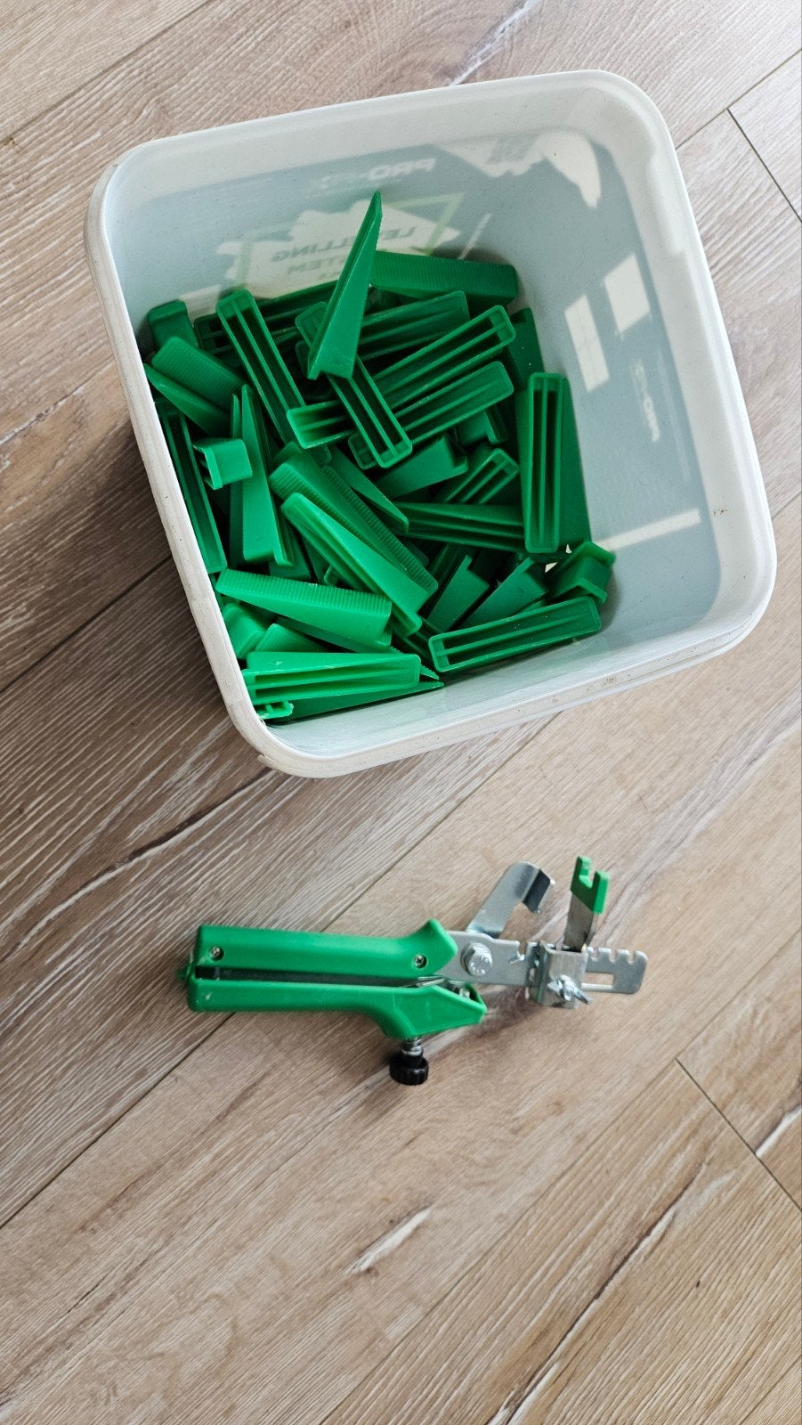 Tegel nivelleersysteem - clips en tang, Ophalen of Verzenden, Gebruikt, 10 m² of meer, Vloertegels