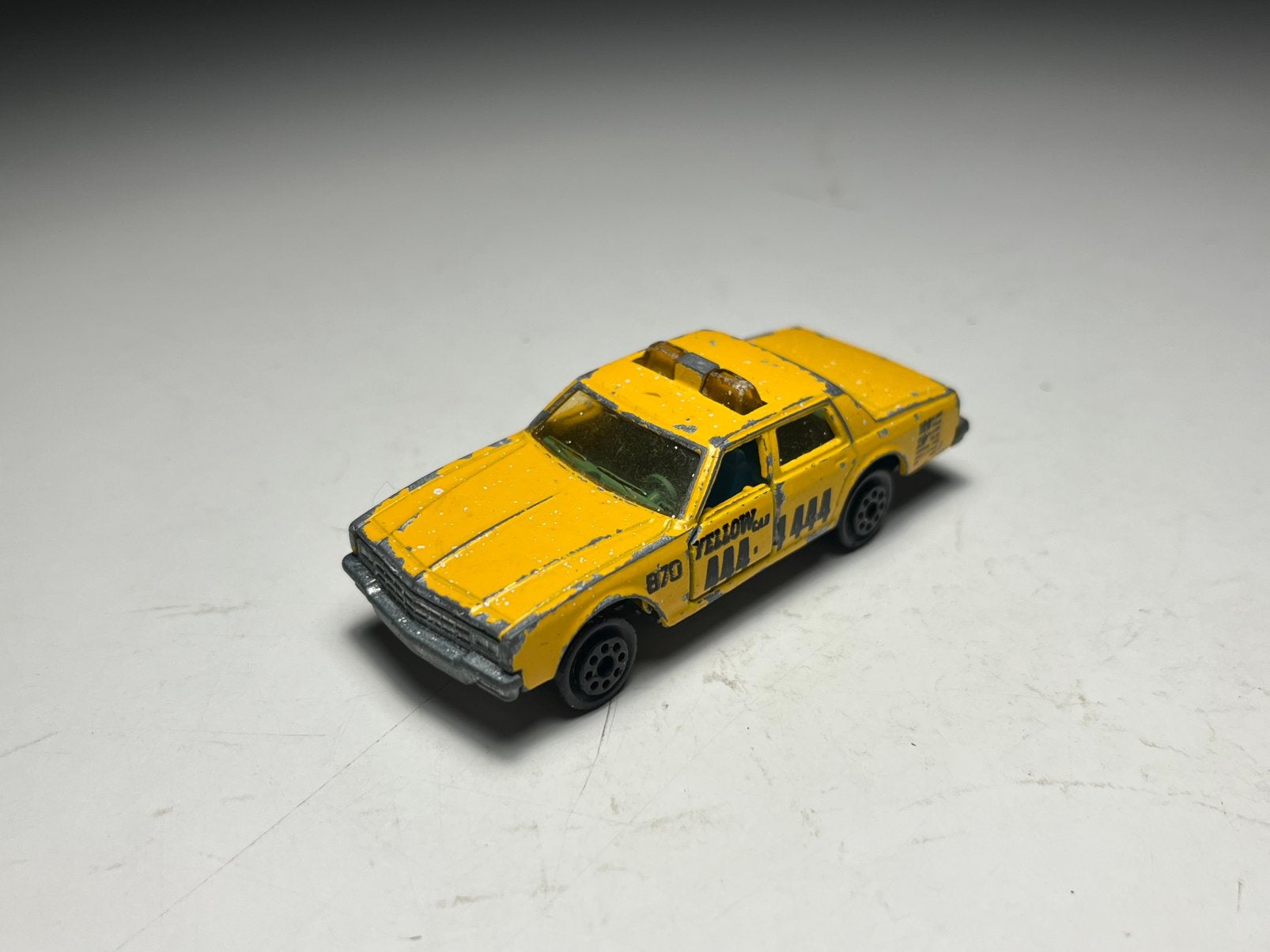 Majorette - Chevrolet Impala Taxi - Schaal 1:69, Ophalen of Verzenden, Gebruikt, Auto