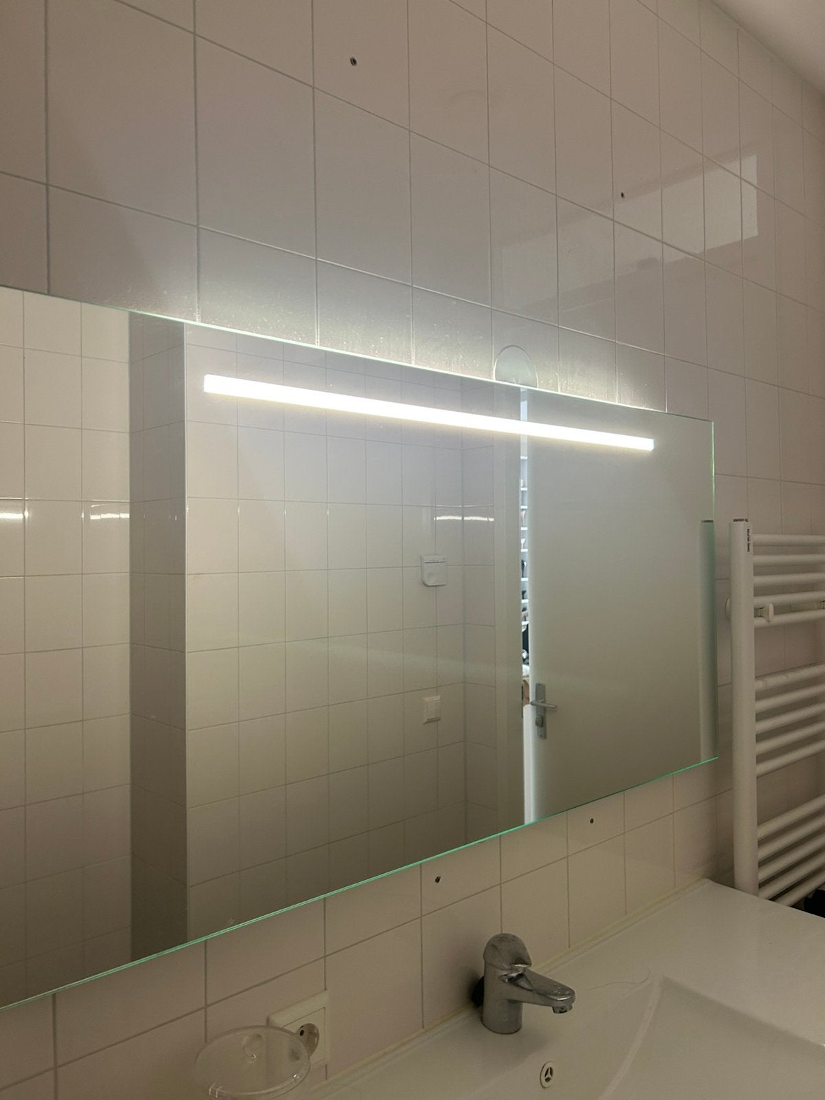 Badkamerspiegel met led verlichting 120 cm breed, Huis en Inrichting, Badkamer | Badkamermeubels, Ophalen, 100 tot 150 cm, Overige typen