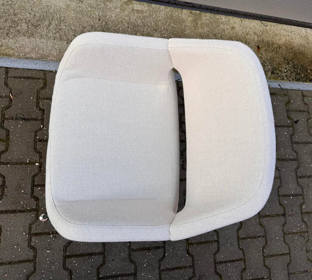 Artifort Gap stoel Khodi Feiz - kleur licht grijs - zgan, Huis en Inrichting, Stoelen, Ophalen, Luxe design, Nieuw, Nvt